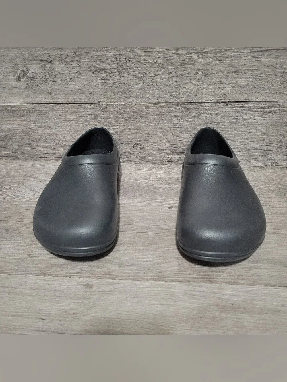 Crocs On The Clock Work Slip-On Mens 8 / Womens 10 Black Clogs